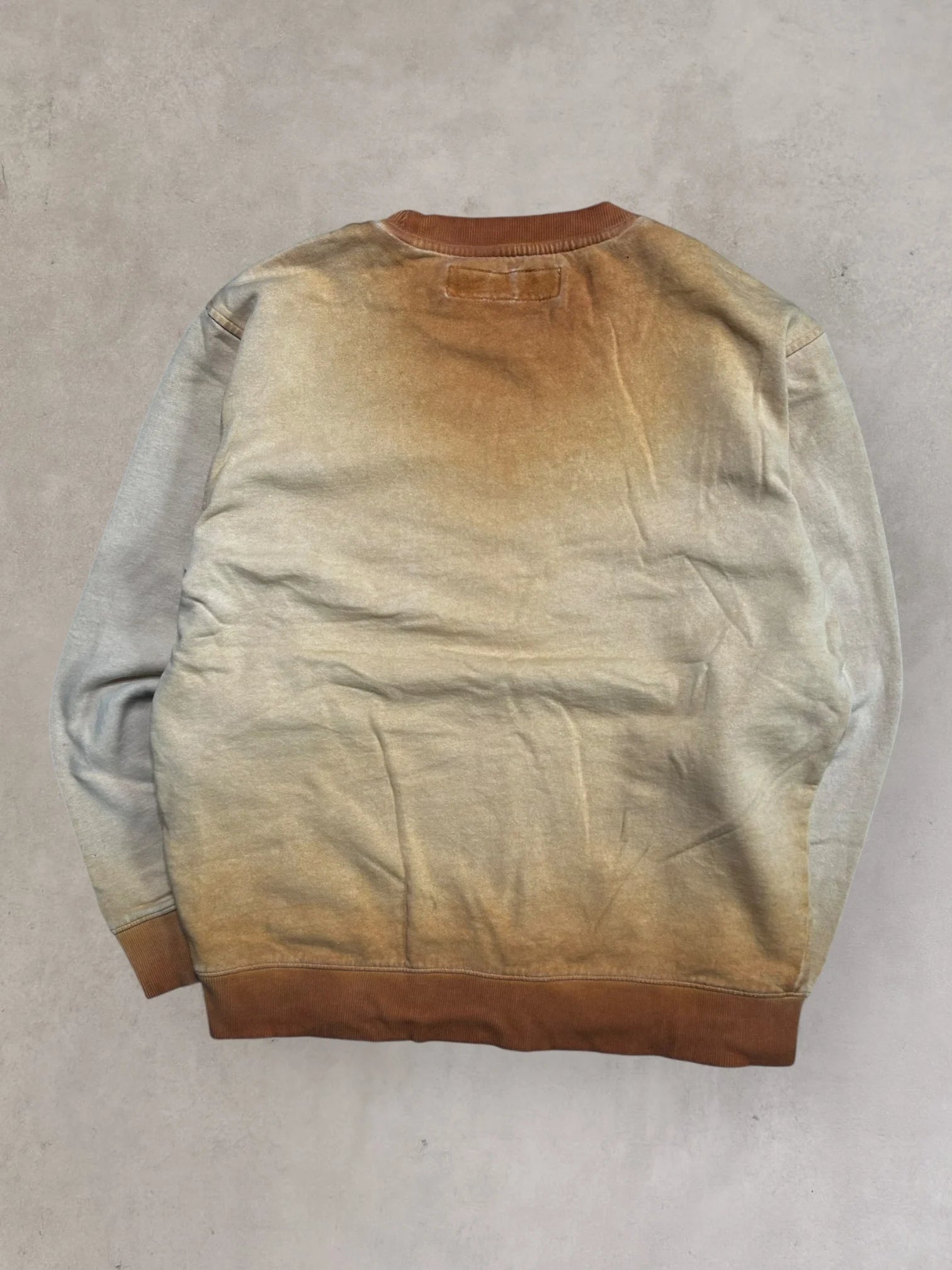 Guess Faded Sweatshirt - M