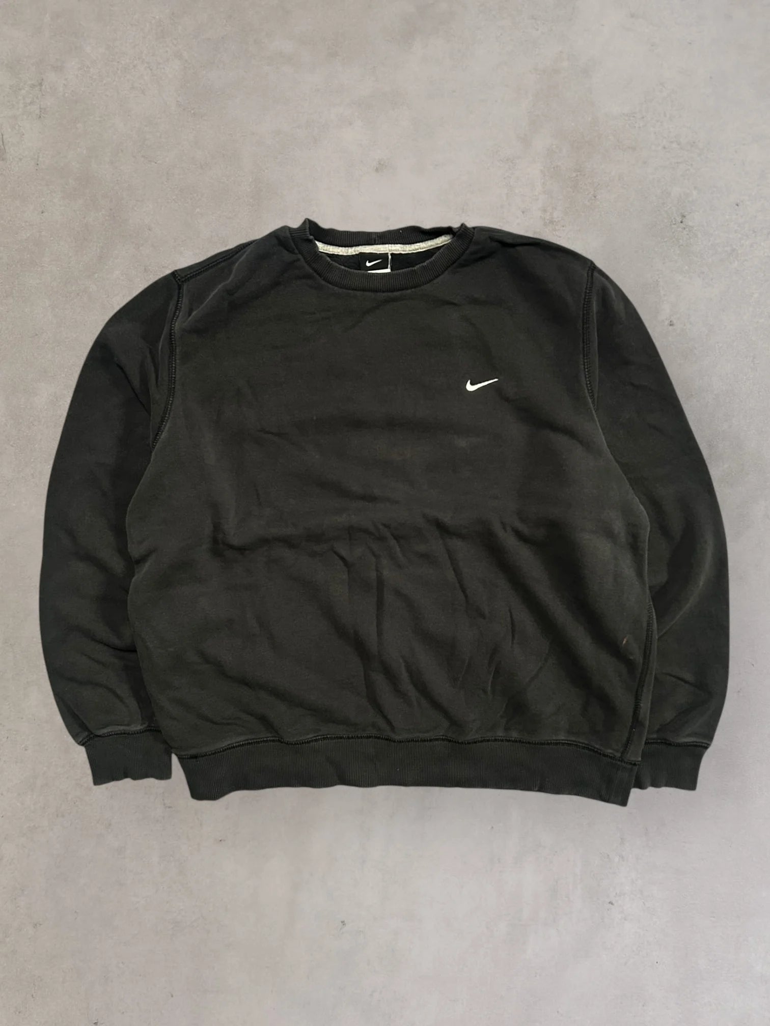 Nike Embroided Sweatshirt - XL