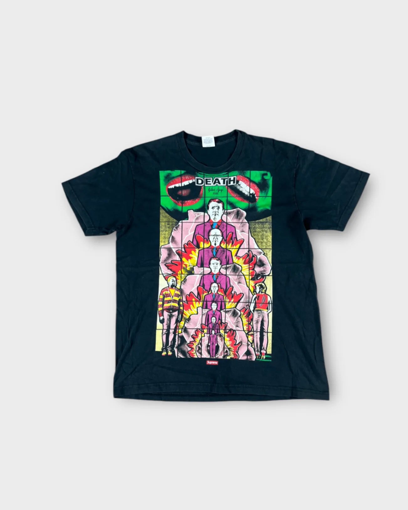 Vintage Black Supreme DEATH T-shirt - M