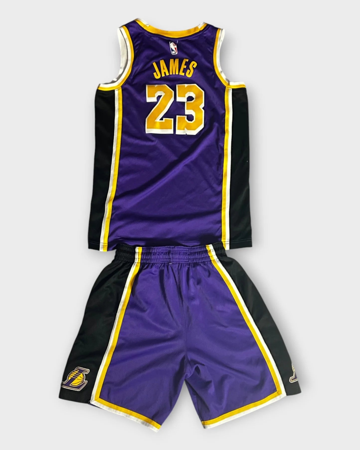 Purple Nike LA Lakers Sports Uniform - S