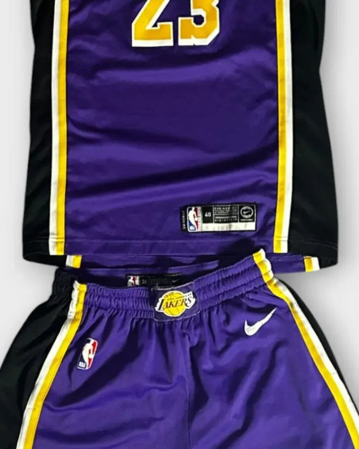 Purple Nike LA Lakers Sports Uniform - S