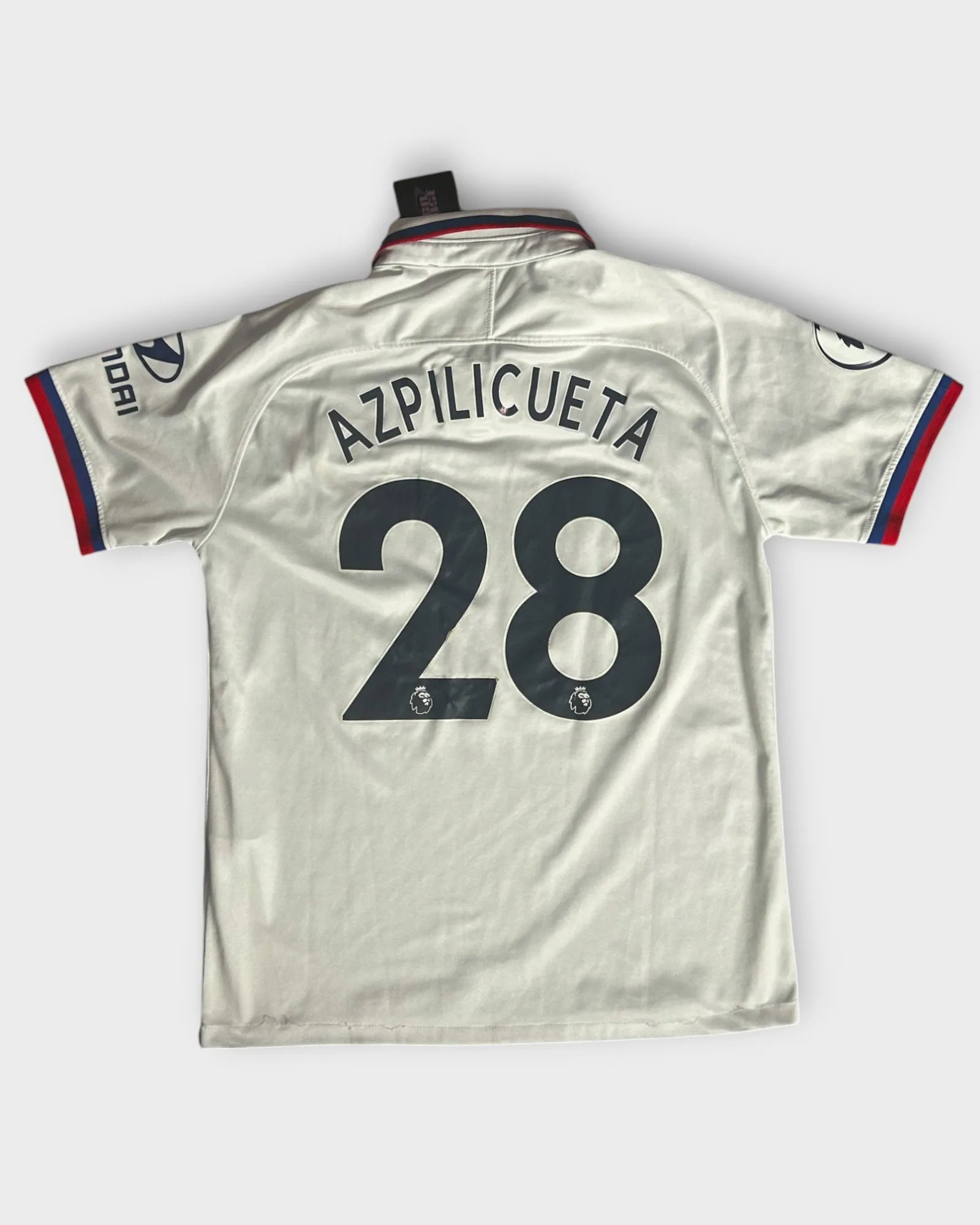 White Nike Chelsea Soccer Jersey - M