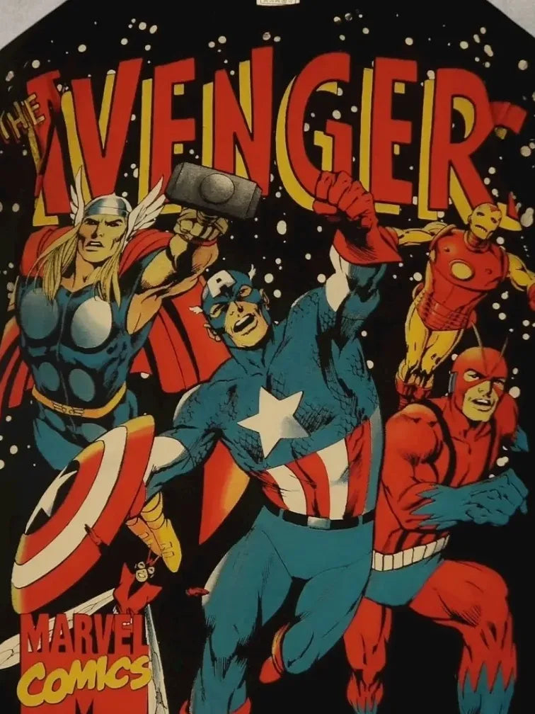 Graphic Marvels Adventures T-shirt - L