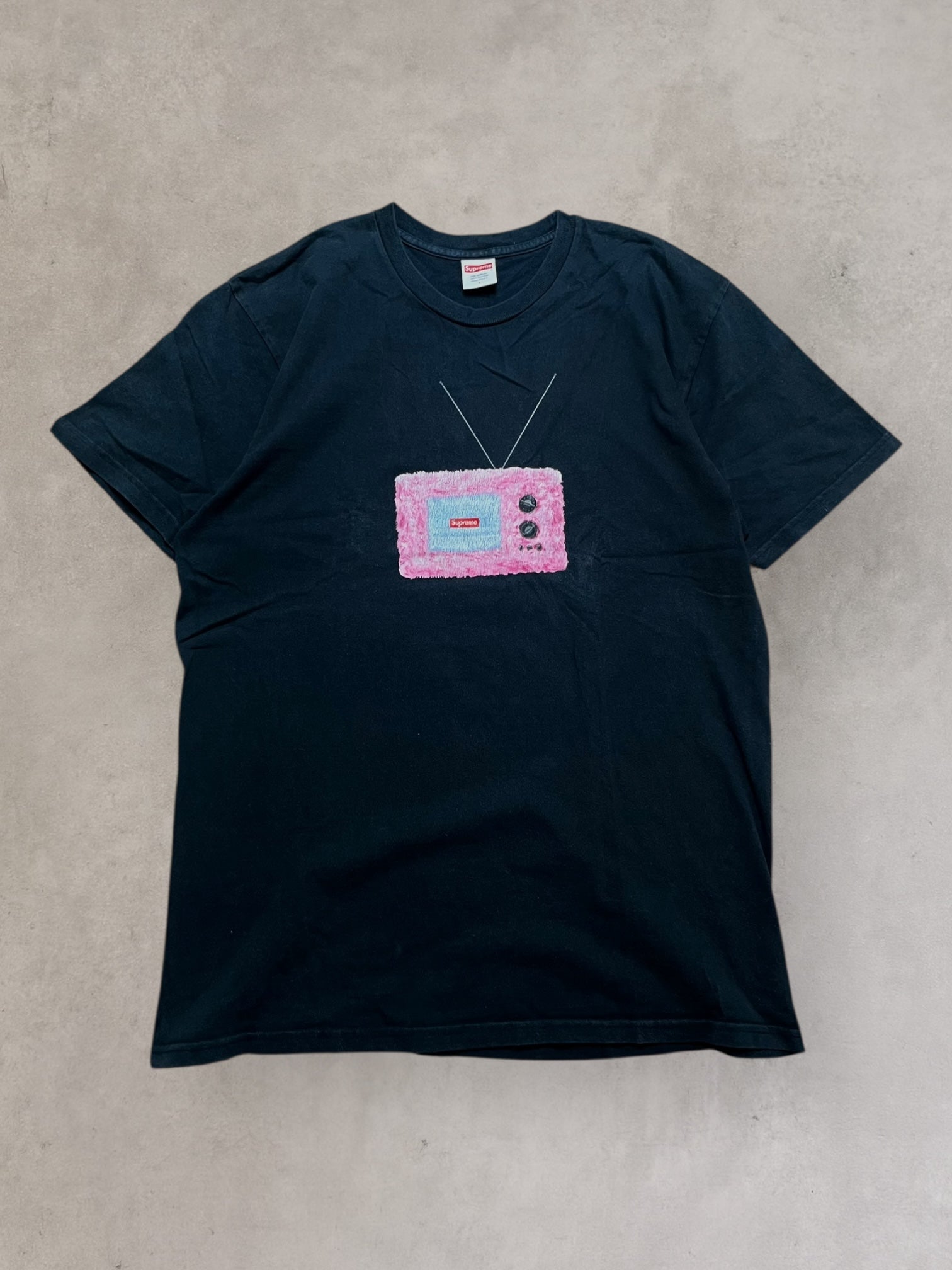 Supreme T-shirt – Fuzzy TV Graphic