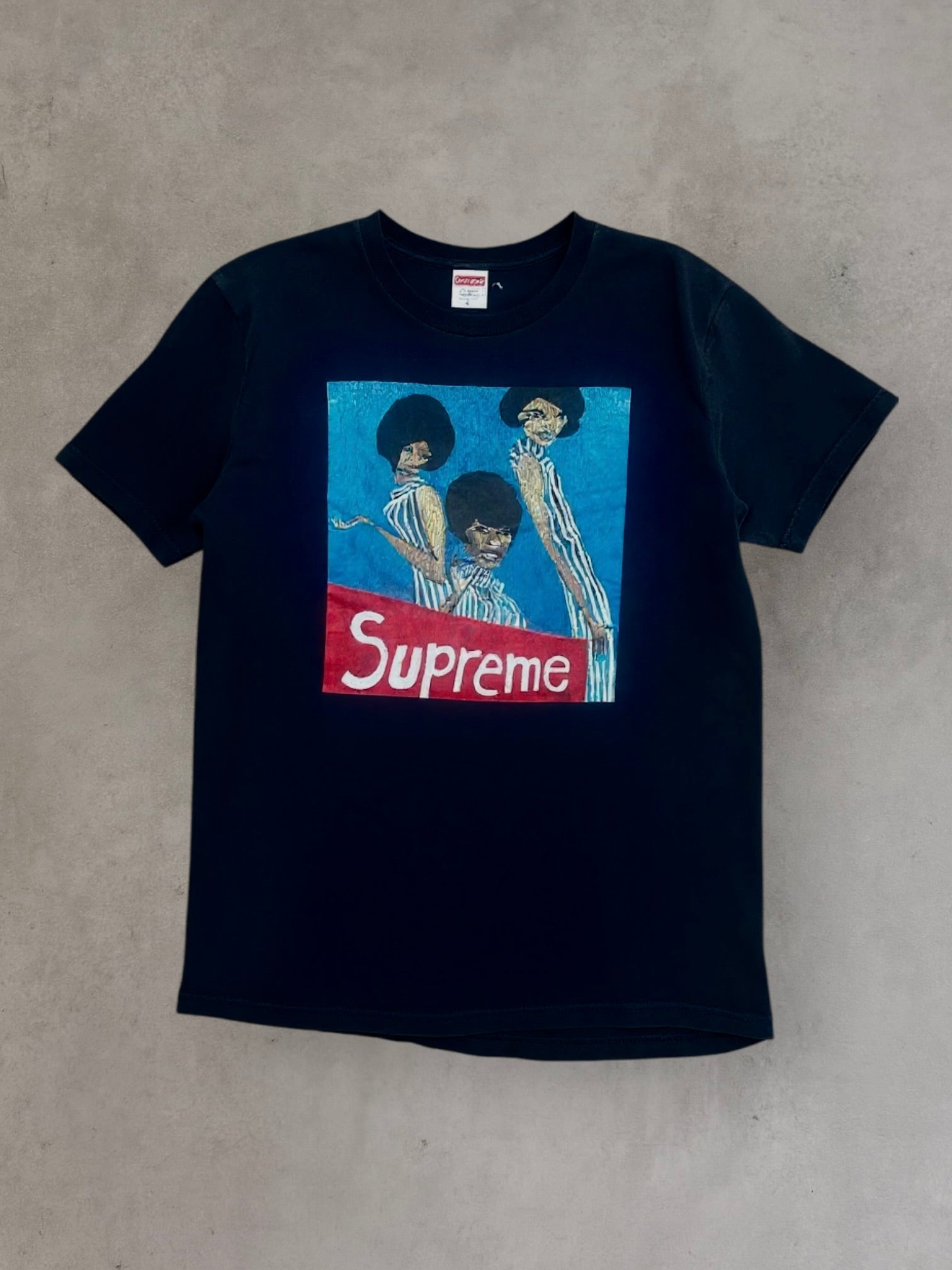 Supreme T-shirt – Stripe Trio Graphic