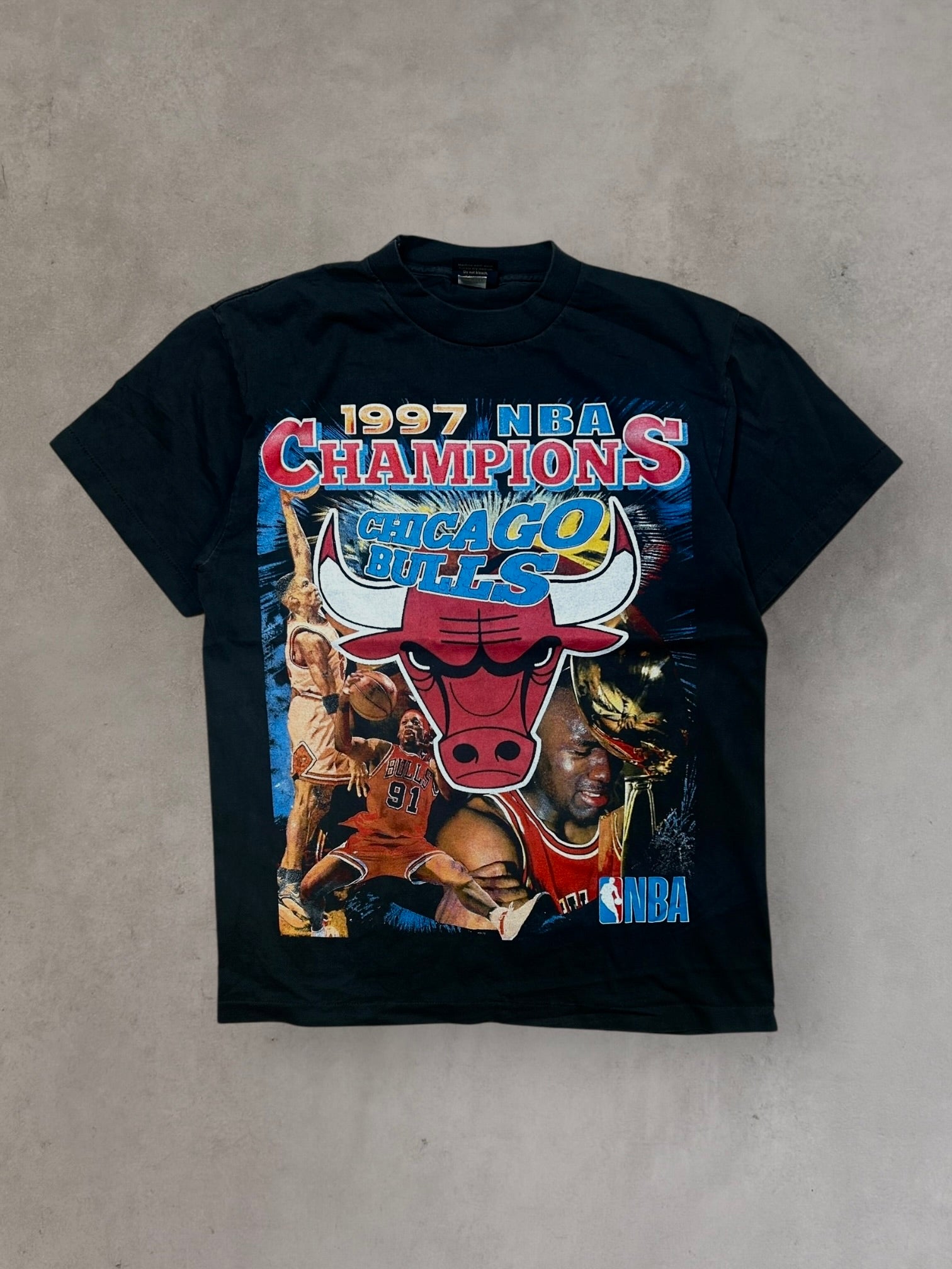 Chicago Bulls “1997 NBA Champions” T-Shirt