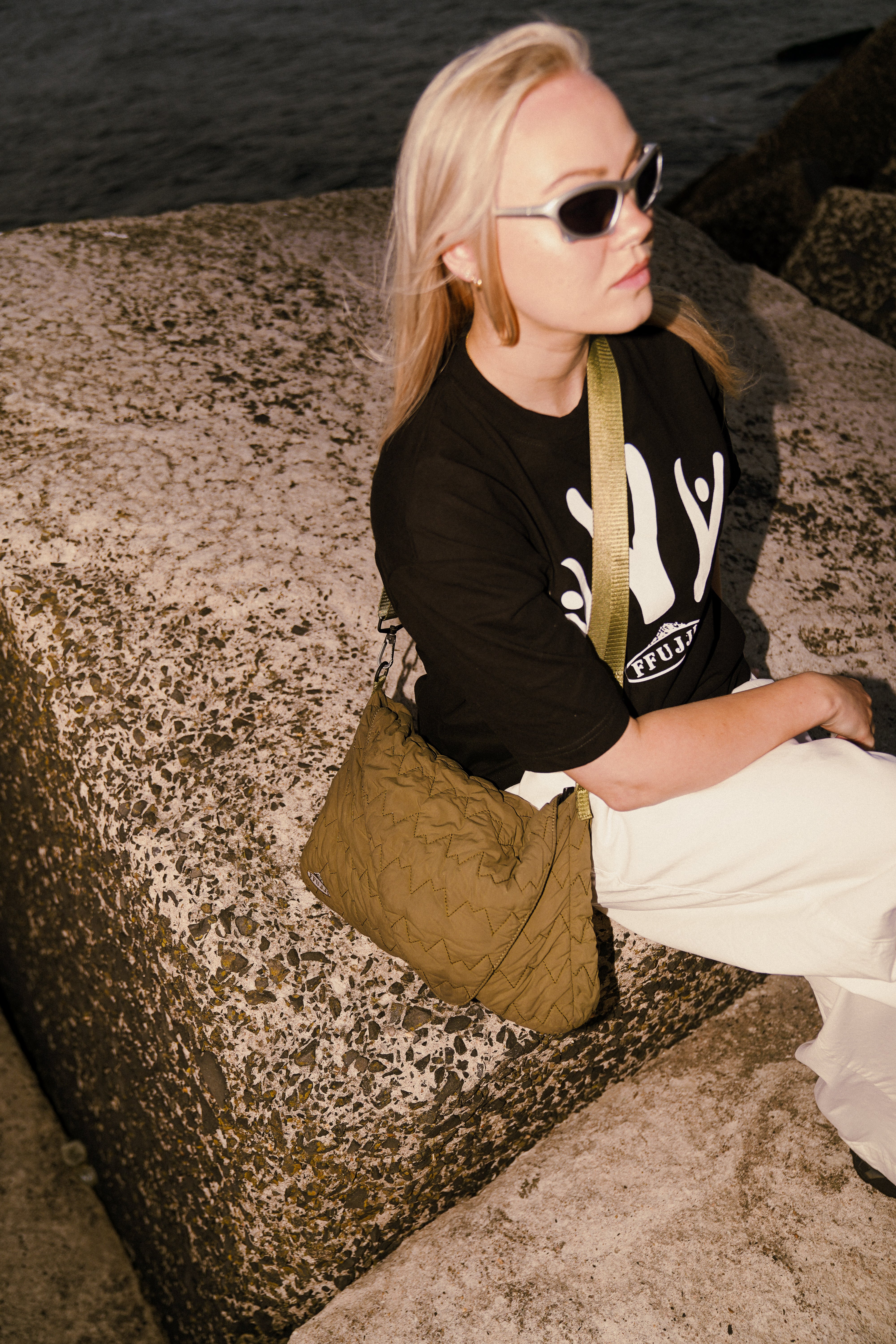 FFUJJI COMMUNAL TEE BLACK