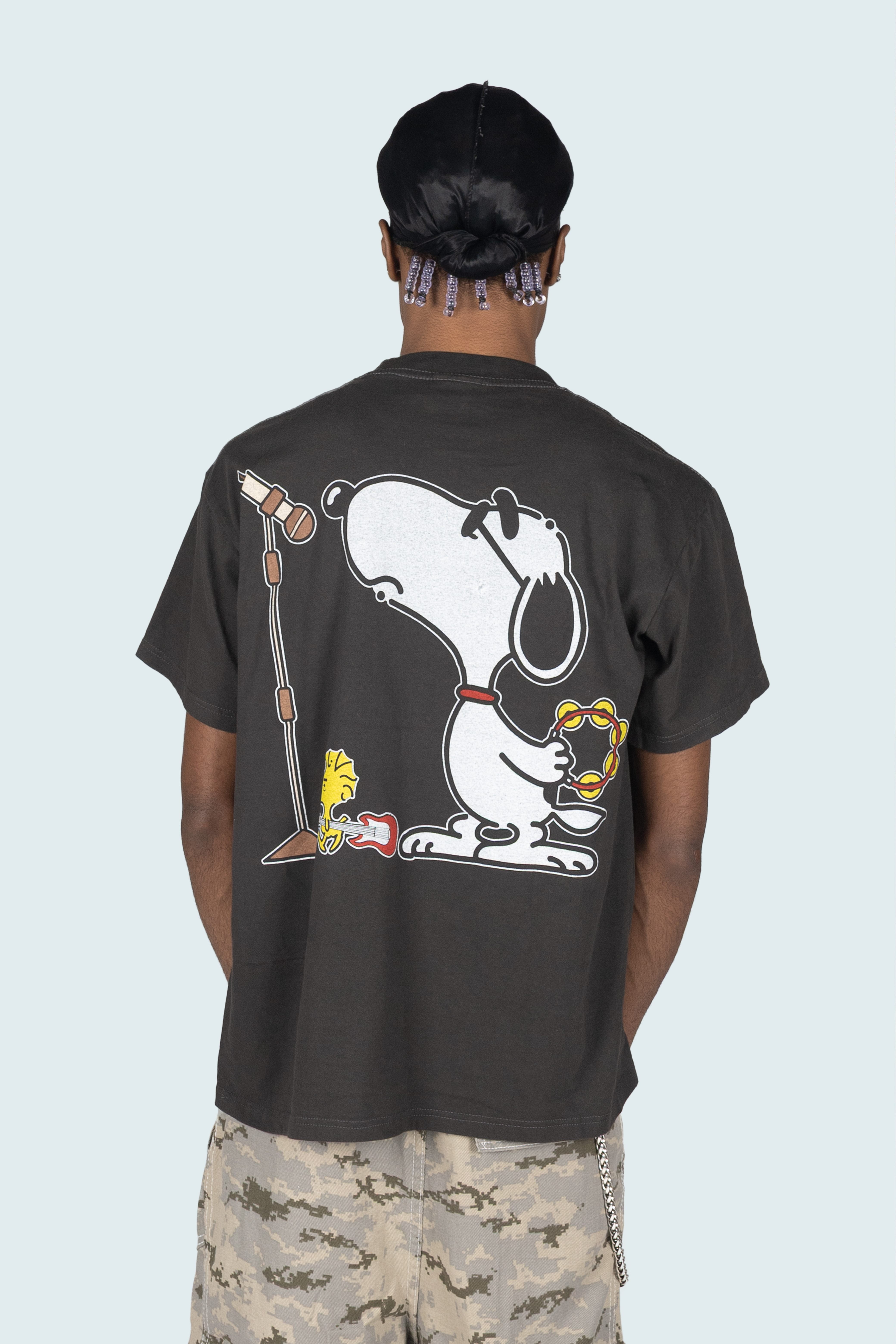Oasis x Snoopy “Live Forever” Graphic T-Shirt