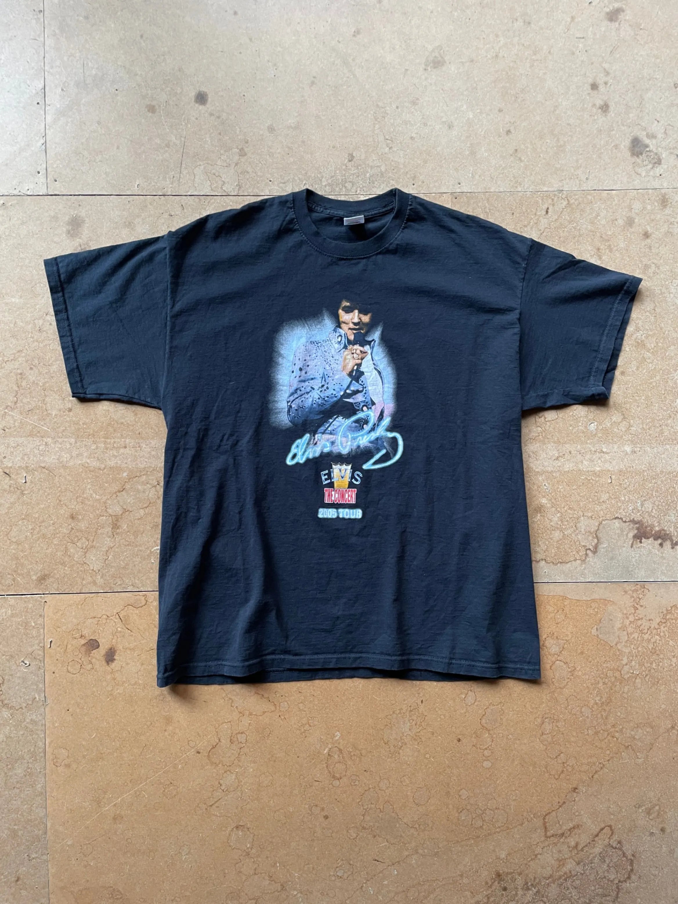Graphic Tee T-Shirt - XL 